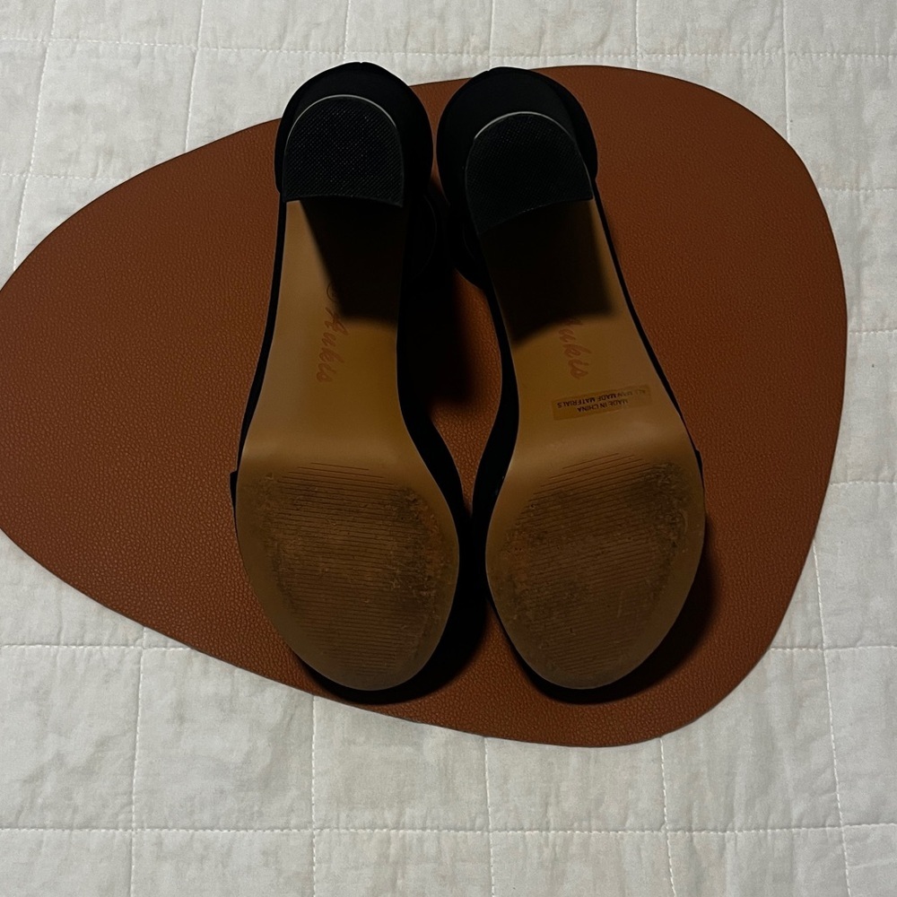 Ankis Chunky Platform Heels - 4 Inch Block Heeled Sandals  - 8.5/ 620 - Picture 10 of 11